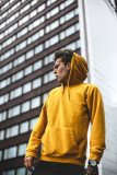 Stijlvolle looks met H2O hoodies en sneakers